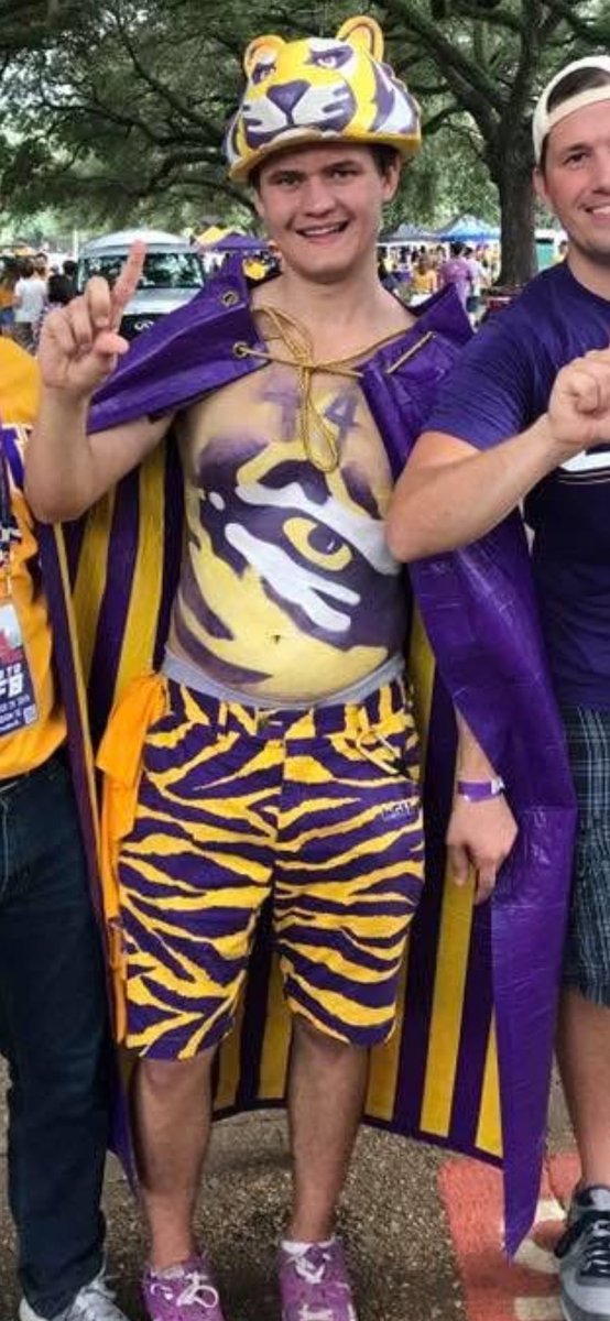 LSUTigerEyeGuy's tweet photo. @ODFL_Inc Can I get in if I look like this https://t.co/altTGQcdb1