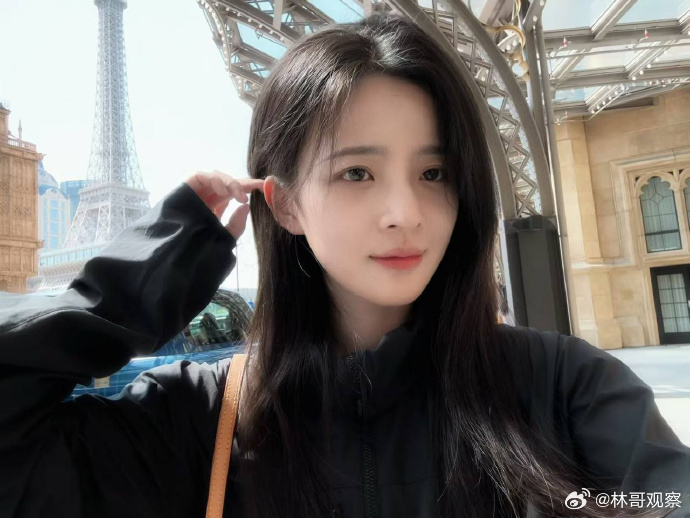 RoseK80514's tweet photo. 朱倩老公实名举报韩煜尘，爆料中称两人婚外情持续近一年，开房记录覆盖多个城市，聊天记录堪比言情小说，科大讯飞别装睡。
22页举报PPT都做出来了，手慢无👉
🔗 https://t.co/jnPXAZi7yU
#吃瓜 https://t.co/PbKwQhYZXi