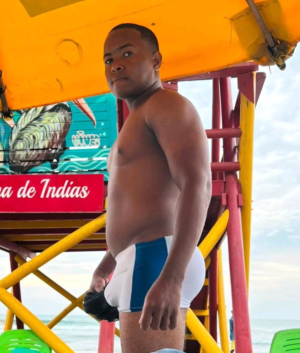 davidperez26a's tweet photo. Chudai 🥵 
#cartagena #playa https://t.co/gm8ooSE93j