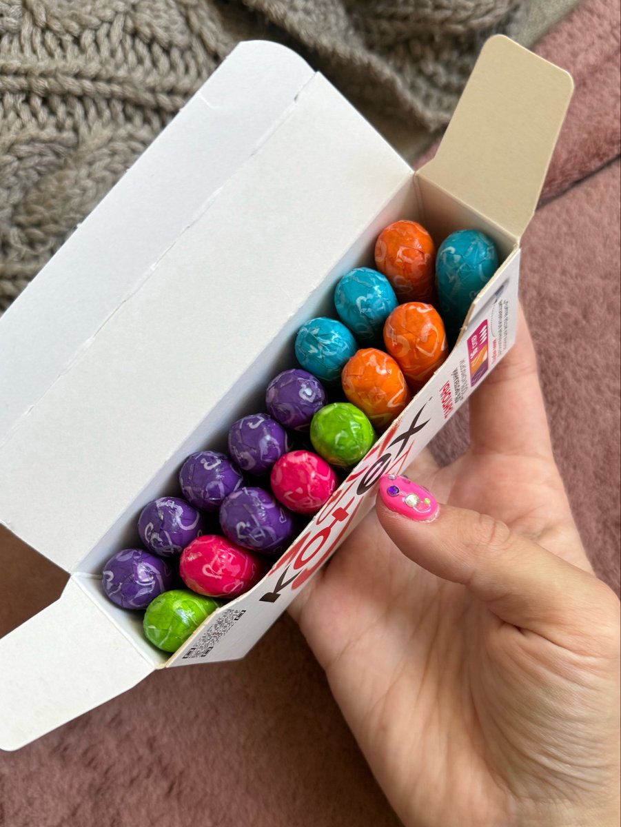 nastya4everr's tweet photo. день удался по причине минимум оранжевых тампонов в коробке. правда розовых маловато, это жаль. вы же тоже ненавидите оранжевые тампоны без причины?… https://t.co/NW156MisaU