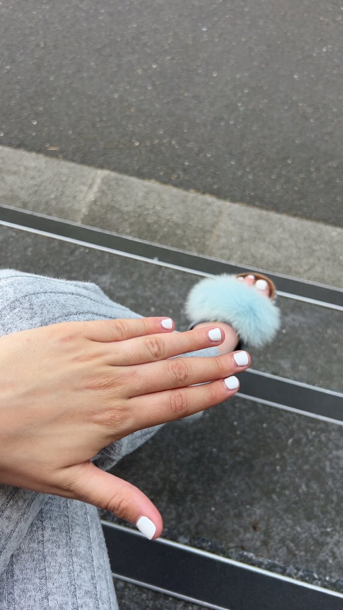 leanesvnr's tweet photo. Je vous attend en dm bande de merde 
#soumis #findom #fetishiste https://t.co/D1ng7mp1Y2