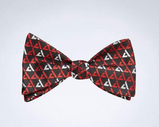 Ken_Rosenthal's tweet photo. Tonight’s bow tie for Brewers at Cubs on FOX at 7:15e/6:15c: American Diabetes Association. https://t.co/IRjsjnNYyS @AmDiabetesAssn https://t.co/7iSiy49mtj