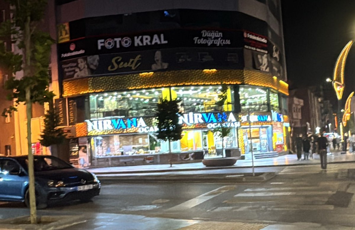 haberdedektif's tweet photo. İşletme an itibariyle bomboş. https://t.co/0guYIUcPG9