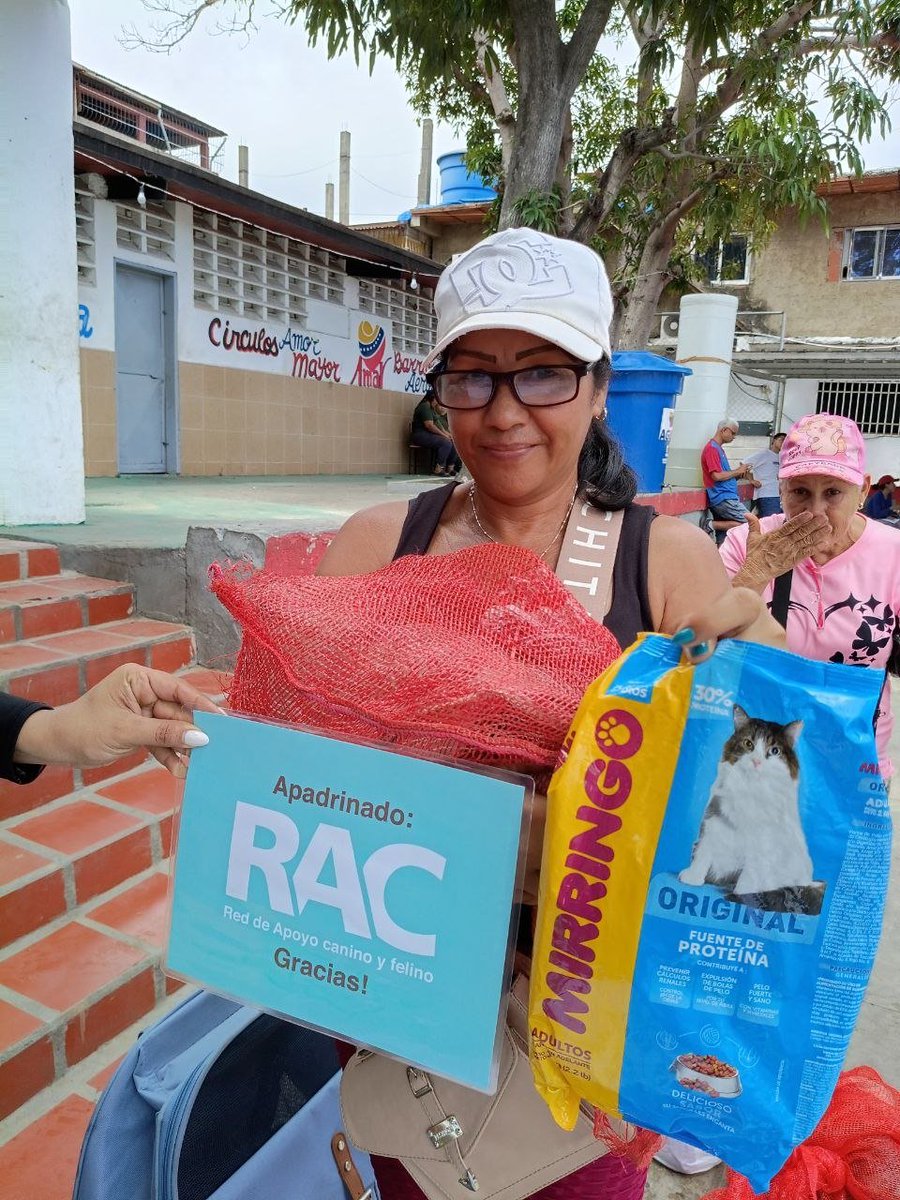 apoyocanino's tweet photo. Continuamos en la Guaira ayudando a los animales
Estas jornadas gratuitas de esterilización se realizan de forma sistemática, activando mecanismos de responsabilidad y solidaridad colectiva y existen gracias a sus donativos a la RAC
#JuntosSalvamosVidas
#SomosRAC
#RAC https://t.co/WF553qNWY4