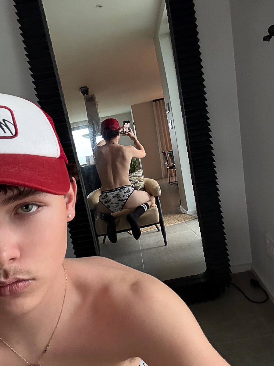 _NoahTwink's tweet photo. will you join me in my room? 😈💦

https://t.co/xjw77vokhx https://t.co/8Pix7z0XDk