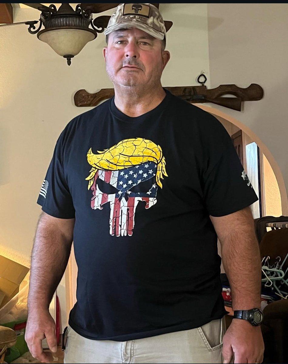 BigRickTnAZ's tweet photo. Someone took this picture of me a few years ago. https://t.co/6dN7wlHknk