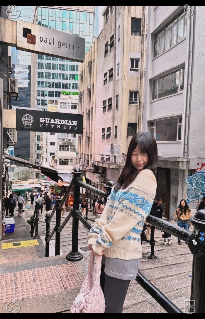 KanyxInyang's tweet photo. Everyday casual blouses in soft, muted tones are easy to care for, cutting down on the hassle of matching outfits. Their balanced, understated colors stay neat and fresh even with frequent outdoor wear and weekly washing. Since every detail matters, we thoroughly check each piec https://t.co/JIpS1rbCUr