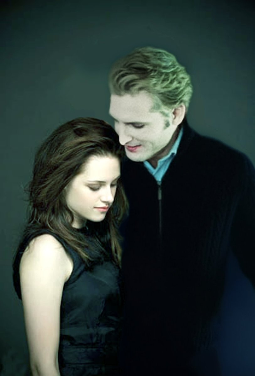 CullensPatriach's tweet photo. @BellaSwanCllen_ Sweetheart *hugs you tight* https://t.co/H1FV0vVZBX