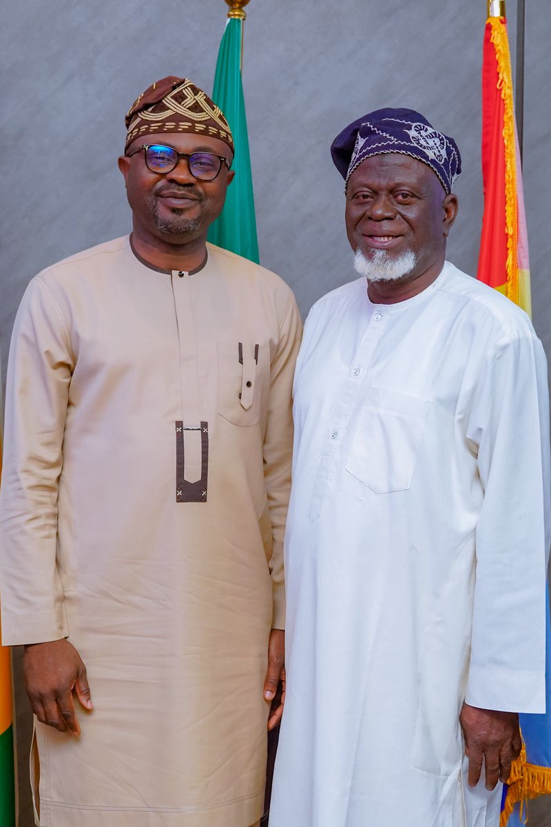 BTOofficial's tweet photo. Earlier today, I received the Ondo State chapter of the All Progressives Congress (APC) reconciliation committee, chaired by Hon. Biyi Poroye, in Abuja. https://t.co/gLn9nBtWr5
