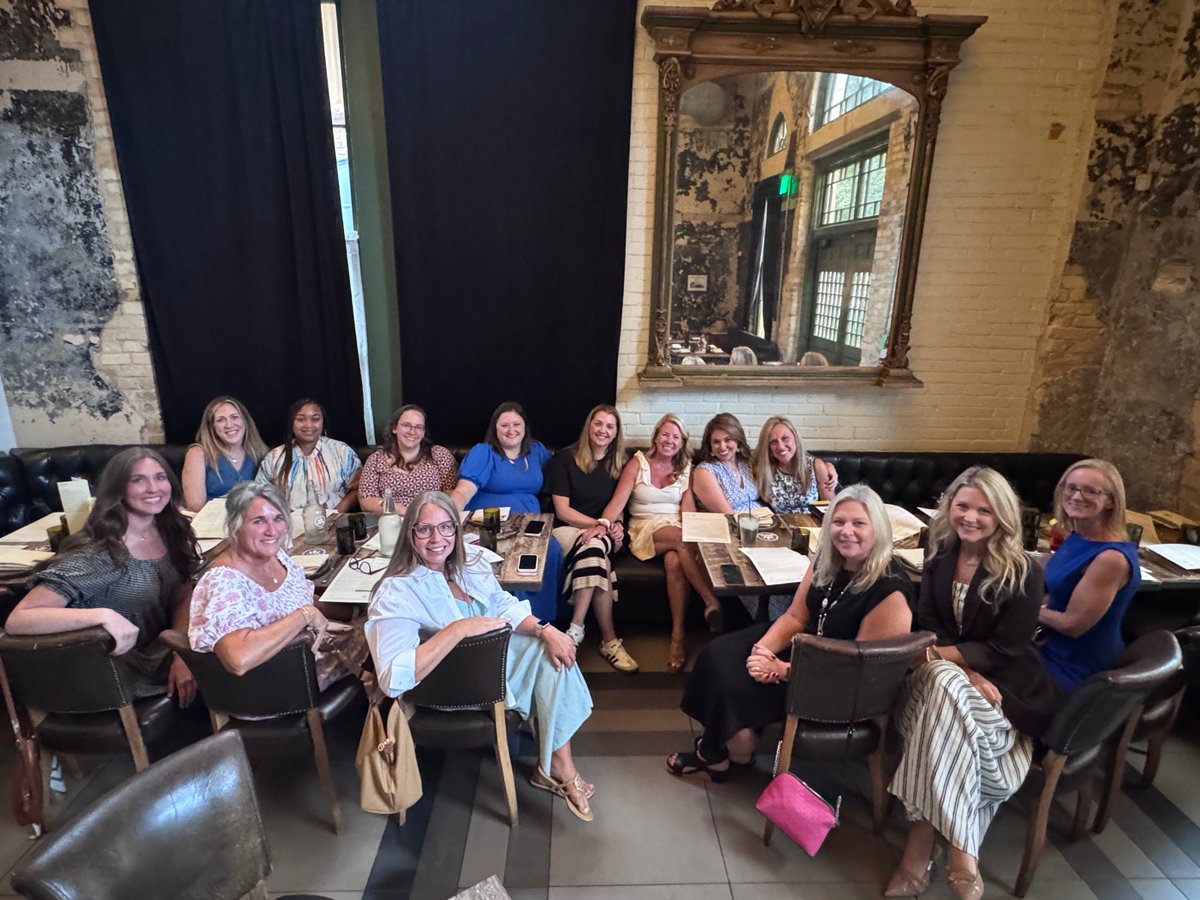 MoEcoDevo's tweet photo. Some #TeamDED leaders had a productive week connecting with fellow economic development professionals at the Win ED Conference! The group enjoyed sharing strategies to drive growth across #MO. Special shoutout to Lori Becklenberg who shared her expertise as a featured panelist! https://t.co/oBnEYcnodR