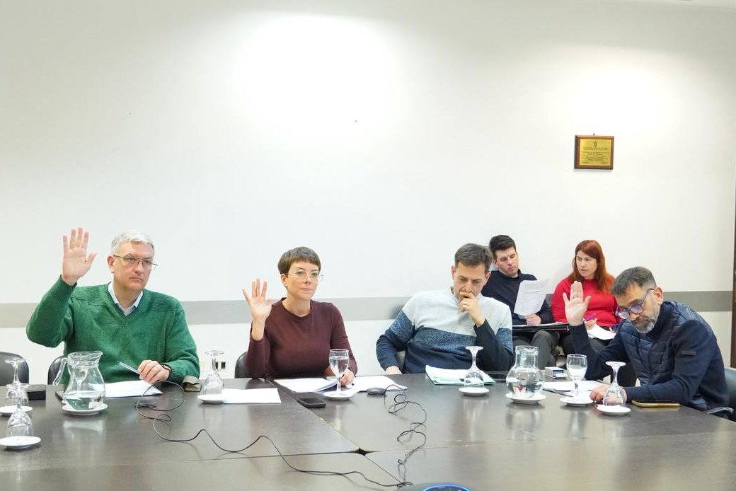HCDiputadosBA's tweet photo. #Hoy | 🏛 Presidida por la diputada Maite Alvado, se desarrolló la reunión ordinaria de la comisión de Federaciones y Colegios Profesionales, en la cual avanzaron varios de los proyectos de Ley tratados. https://t.co/jQPpf4B5qa