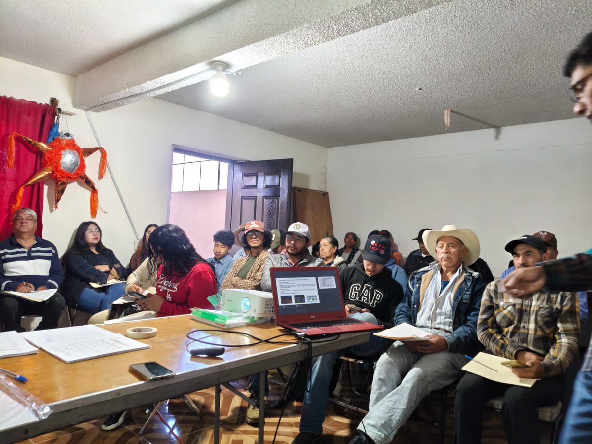 CONAFOR's tweet photo. Esta iniciativa es resultado de la colaboración entre la Secretaría de Investigación Científica y Posgrado de la UATx y la CONAFOR en Tlaxcala, que une el conocimiento universitario con los saberes y necesidades de las comunidades. https://t.co/Vax5fXreY1