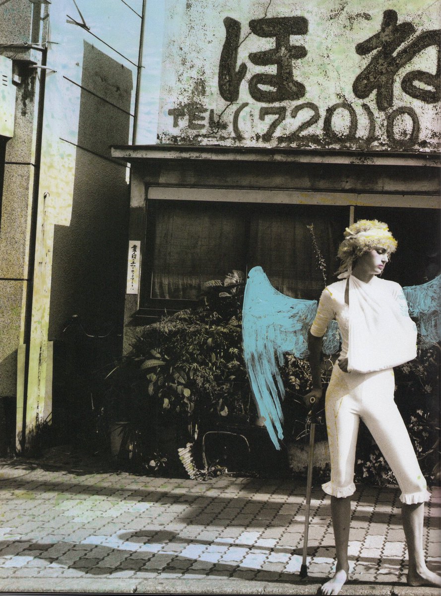 objectfetishist's tweet photo. Scanned from “Angel's Pavane,” Akira Uno+ Hajime Sawatari, 1992. https://t.co/c72OHXCp2U