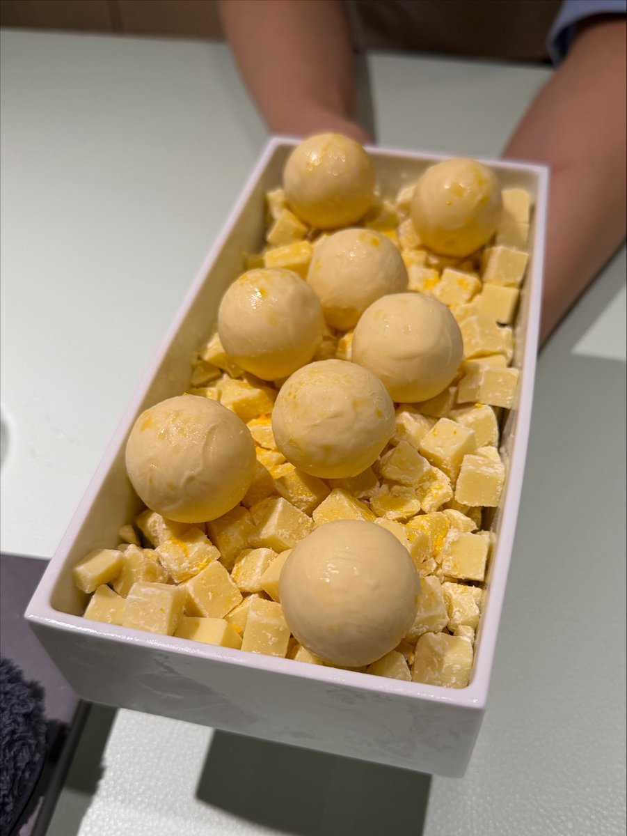 nako_moca's tweet photo. ラトリエラルケストイートイン

夏を思い出す🙄ブランマンジェに
約1年振りの焼きたてのタルトショコラ
ラルケストの思い出が沢山📷💭💓

今回もほんとに美味し過ぎる🤤
最高の時間を過ごせました
もうすぐ1周年おめでとうございます㊗️🎉

友達へのバースデープレートも
めっちゃ喜んでくれて嬉しい🥰 https://t.co/ehLPNa9W15