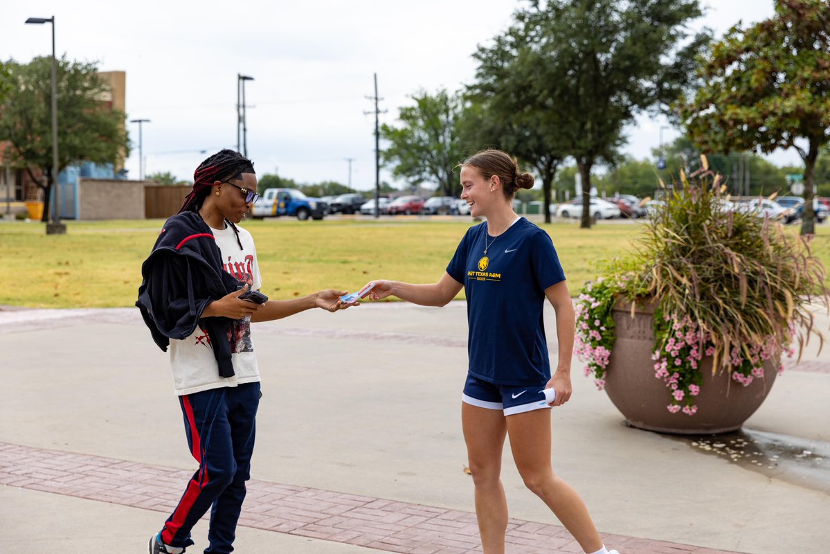 Lion_WSOC's tweet photo. Spreading the word about 903 Day on the @etamuniversity campus, be there! #HailET 

🎟️: https://t.co/p9BGz0Jqg9 https://t.co/gXn6rL8qkD