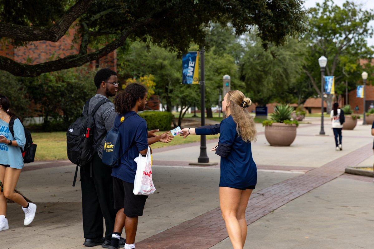 Lion_WSOC's tweet photo. Spreading the word about 903 Day on the @etamuniversity campus, be there! #HailET 

🎟️: https://t.co/p9BGz0Jqg9 https://t.co/gXn6rL8qkD