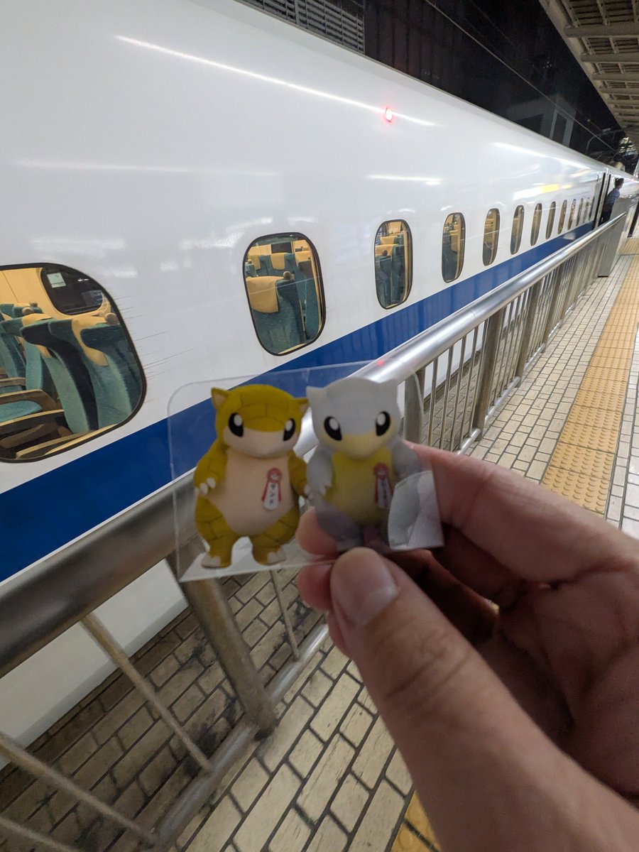 TakaEspion's tweet photo. 最近出張が多すぎてサンド連れてきた https://t.co/isB3YtYAG3