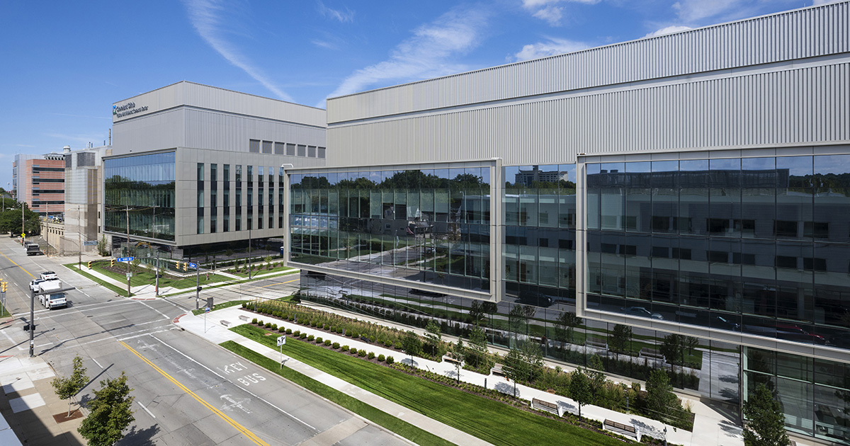 ClevelandClinic's tweet photo. A historic investment in research. A brighter future for Ohio.
We are celebrating the opening of two new state-of-the-art research buildings on our Main Campus.
The buildings will house more than 700 employees and nearly 30 laboratories.
Read more: https://t.co/Bkke7Q3zvL

@JobsOhio