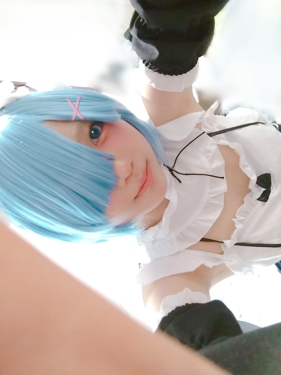 oyu_oyyu's tweet photo. 昔のレムちゃん加工したらわりと上手くいった〜！！🩷
（加工技術上がっただけ😅）
4枚目だけ無加工なので現実に戻ってください笑 https://t.co/wsjqjPVM8w