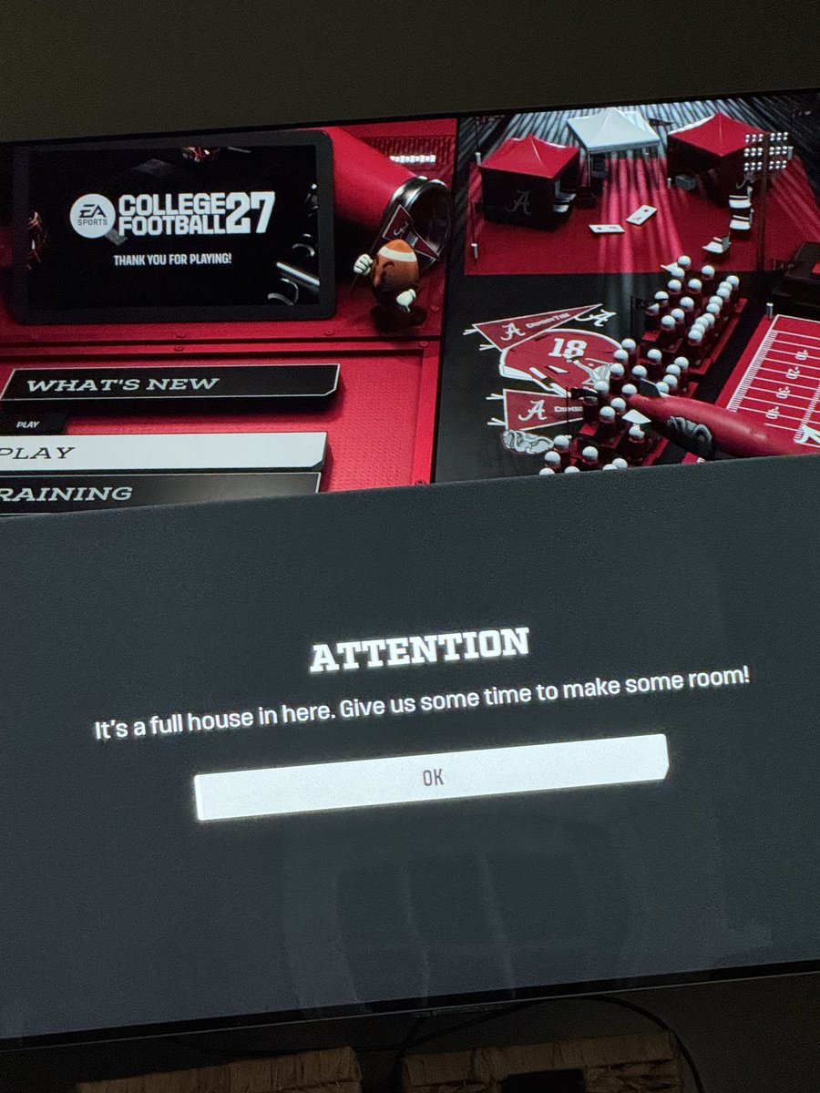 Preston_Simpson's tweet photo. @EASPORTS @EASPORTSCollege 

WTF THIS MEAN https://t.co/5YXwMSFYsA
