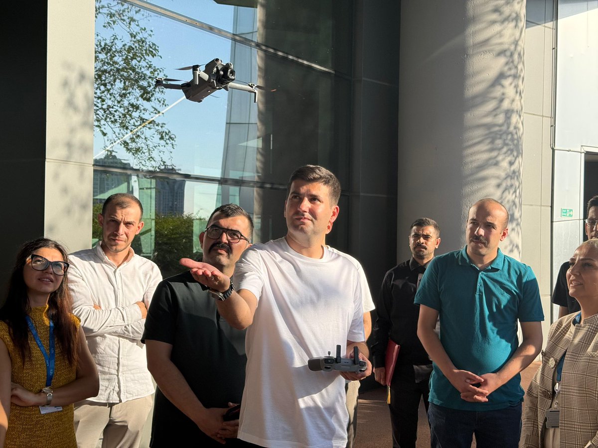ayyildirim1's tweet photo. TeknOcak kapsamında geliştireceğimiz drone pilotluğu çalışmalarına hazırlık amacıyla, arkadaşlarımızla birlikte Nişantaşı Üniversitesi’nde İHA-1 sınıfı pilot eğitimlerimizi tamamladık.

Önümüzdeki süreçte edindiğimiz bilgi ve tecrübeyi gençlerimizle buluşturarak, drone teknolojileri ve pilotluğu alanındaki çalışmalarımızı daha kapsamlı ve etkili hâle getireceğiz.

Ev sahiplikleri ve katkıları dolayısıyla Nişantaşı Üniversitesi’nin kıymetli eğitimcilerine ve Nişantaşı Eğitim Vakfı Başkanı, MHP Mersin Milletvekilimiz Sayın  Levent Uysal’a (@LeventUysalNEV) teşekkür ediyorum. 🇹🇷