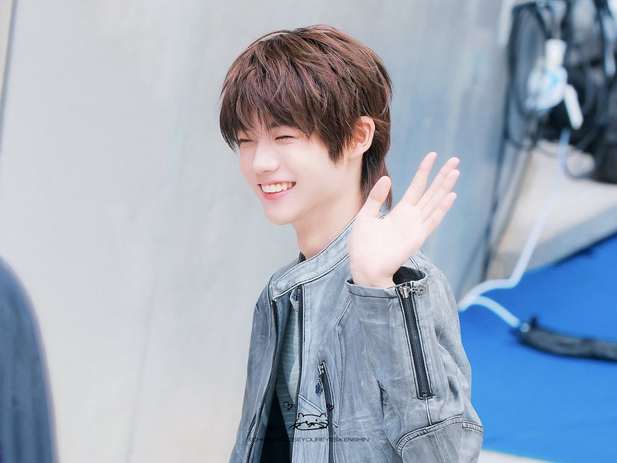 12O2CHi's tweet photo. 260902 서울패션위크 #켄신 #KENSHIN
#클로즈유어아이즈 #CLOSEYOUREYES #클유아 https://t.co/yypRBud9Ob