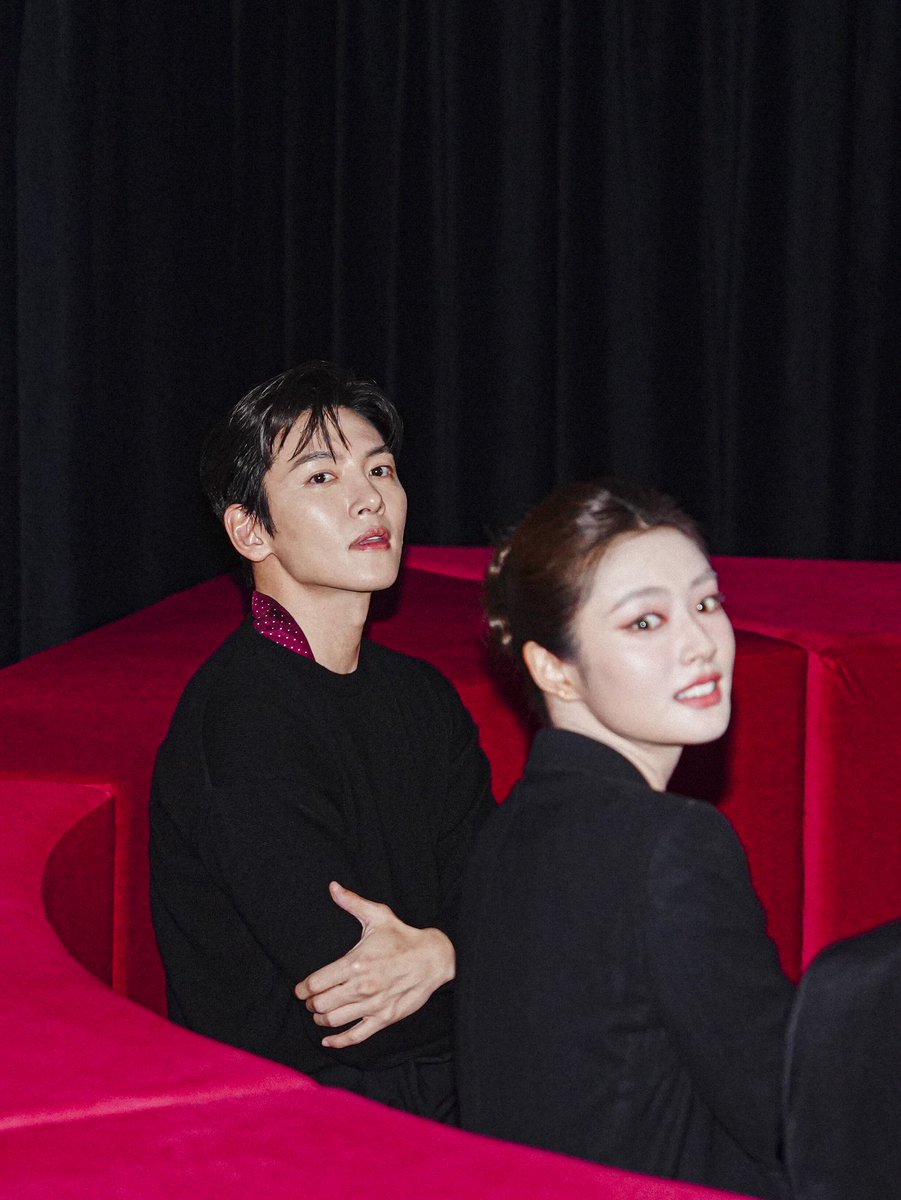 xuruohanarchive's tweet photo. 📸 260903 卡卡女摄影师 Xiaohongshu Update #徐若晗 #XURUOHAN https://t.co/Wz2pkei8LC