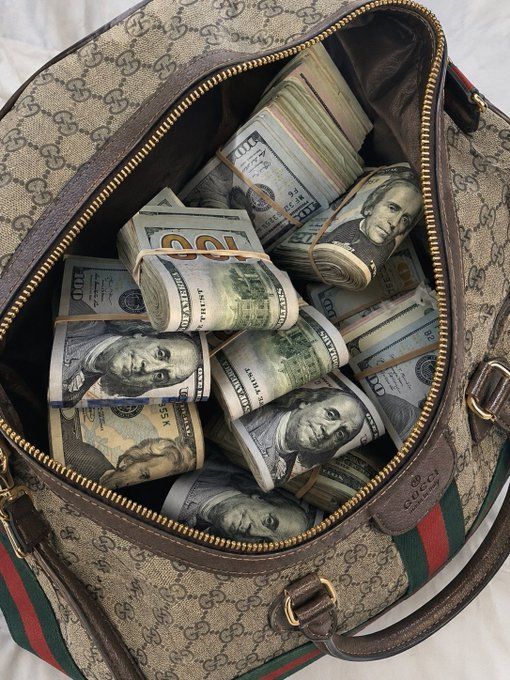 majestymasculin's tweet photo. Stop stressing, Money is coming. https://t.co/ENCTWVlwlA