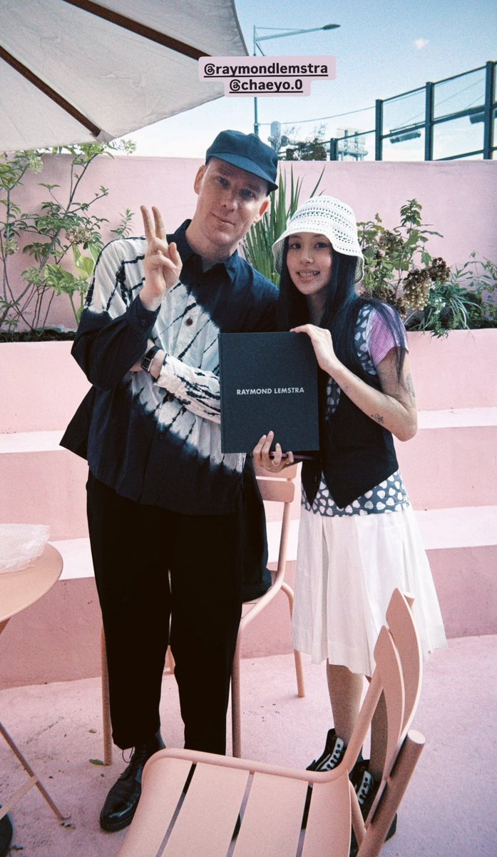 scysupport's tweet photo. Chaeyoung with record producer &amp; DJ Towa Tei, and artist Raymond Lemstra today 👀 https://t.co/Y8gcbMxdYX