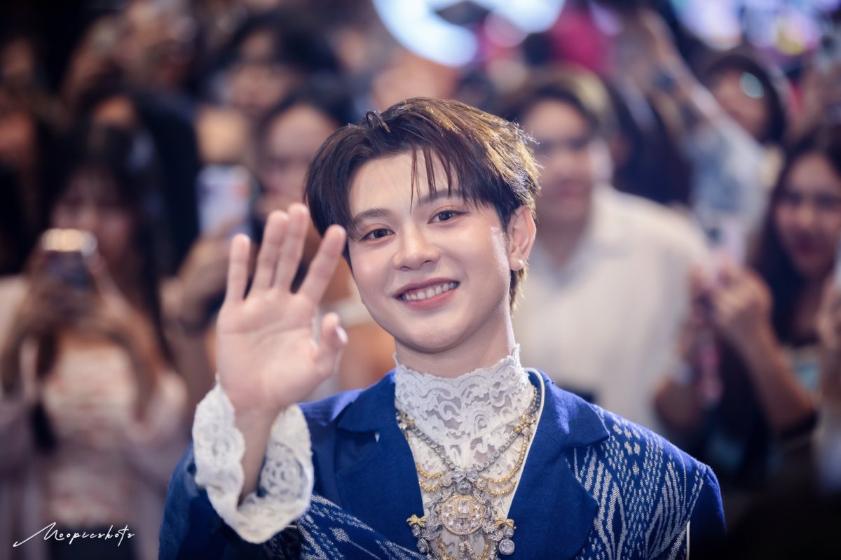 InfinityFSci's tweet photo. เป็นอีกครั้งที่หัวใจตากล้องมอมๆ ถูกกอดด้วยเจ้าเด็ก2คนนี้ 😭

BVTL AT YENTERTAINAW2026 
#bbverpj #tonliewmtp #บีเวอร์ต้นหลิว #bevertonliew
#YEntertainAwards2026 https://t.co/OKQVKP8Y6O