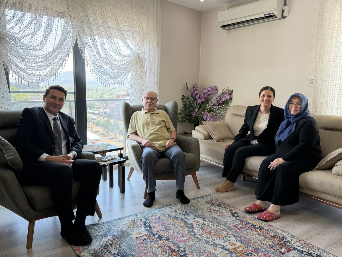 buharkentgov's tweet photo. ➡️➡️ Bu vesileyle aziz şehitlerimizi rahmet ve minnetle yâd ediyor, kahraman gazilerimize ve kıymetli ailelerine sağlık, huzur ve mutluluk diliyoruz. https://t.co/zv8d5DPDUq