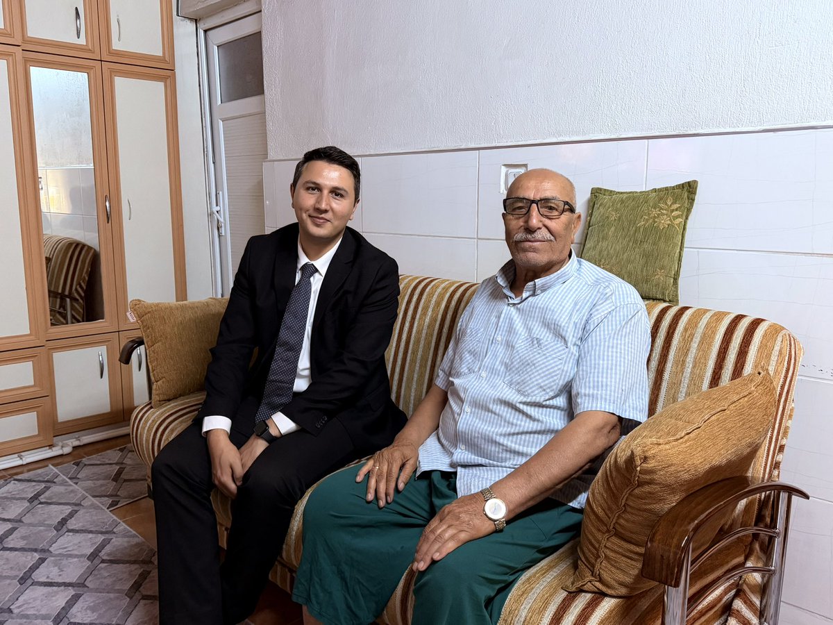 buharkentgov's tweet photo. 📌 Şehit Ailelerimiz ve Gazilerimize Vefa Ziyaretleri

İlçe Kaymakamımız Sayın Mehmet Halit HAYDAROĞLU, SYDV Müdürümüz Sayın Ayşen ÖZGER ile birlikte, şehitlerimizin bizlere emaneti olan kıymetli ailelerimiz ile gazilerimizi ve ailelerini ziyaret etti.
⬇️⬇️ https://t.co/Pdm6uUARfN