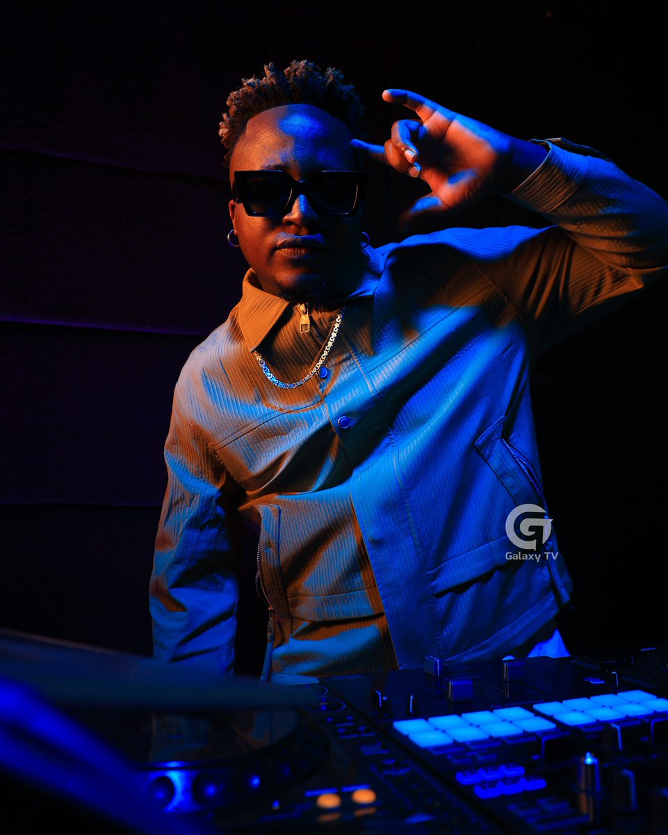 GalaxyTVUg's tweet photo. ON AIR: @DjMagicTouchUg1 is spinning nonstop heat OnYo Tele, serving premium mixes till 6PM.
Where Are You Watching #MixMode From? https://t.co/cbqpF23U1k