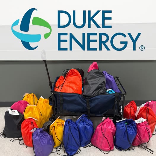 WWSWEF's tweet photo. THANK YOU to @DukeEnergyIN  their generous grant to support our Shamrock Care Kits and help Westfield students and families who need a little extra help.

The kit is filled with essentials, including laundry detergent, deodorant, toothpaste, toothbrushes, dish and body soap. https://t.co/FUAy964vwF