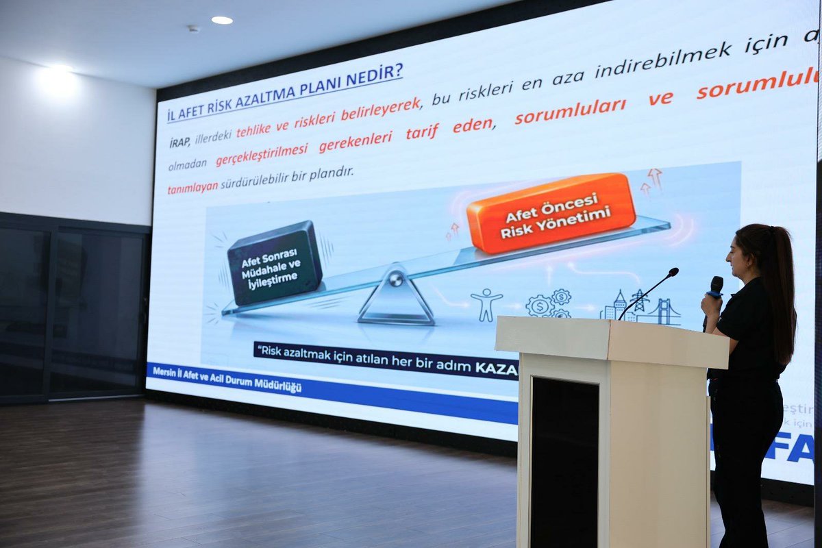 AFAD__Mersin's tweet photo. Mersin İl Afet Risk Azaltma Planı (İRAP) 2027-2031 hazırlık çalışmaları kapsamında; Deprem, Orman Yangını, Sel/Taşkın, Heyelan ve Endüstriyel Kazalar başlıklarında çalışma masalarının oluşturulduğu 1. Çalıştay gerçekleştirildi.

@afadbaskanlik 
#irap 
#Mersin https://t.co/Ix0L7ot7Y4