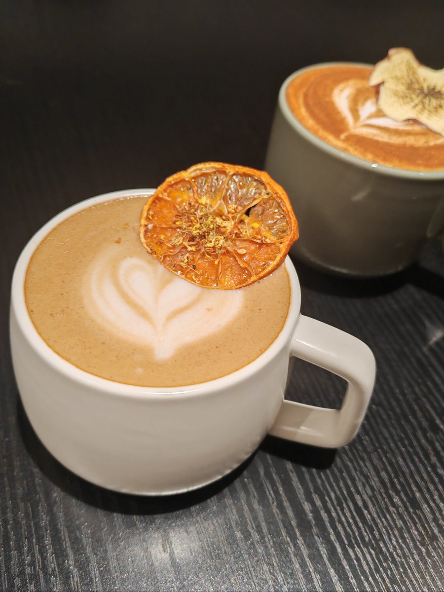 AutumnThombac's tweet photo. Descubrí un café de especialidad con aroma a cacao y un toque de flor de naranjo: la primera sorpresa del día que hace que valga la pena levantarse ， https://t.co/JF1VVHKXiB