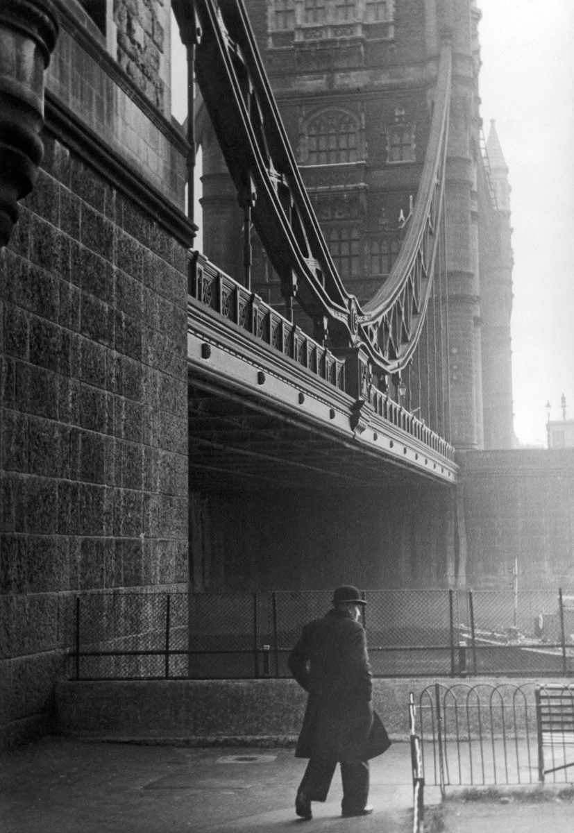 Lost___London's tweet photo. If you love London, enjoy seeing it's bygone days, and appreciate the work on this page, kindly follow @Lost___London (if you don't already) and share this post in order to help others find both the page and the subjects we cover. 

Thank you 🤝 https://t.co/tjfD8B9c94