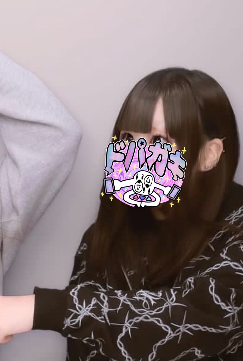 7yfns's tweet photo. 2.3年前のプリ懐かしいこの頃前髪昆布 https://t.co/L0pVaXg8c1