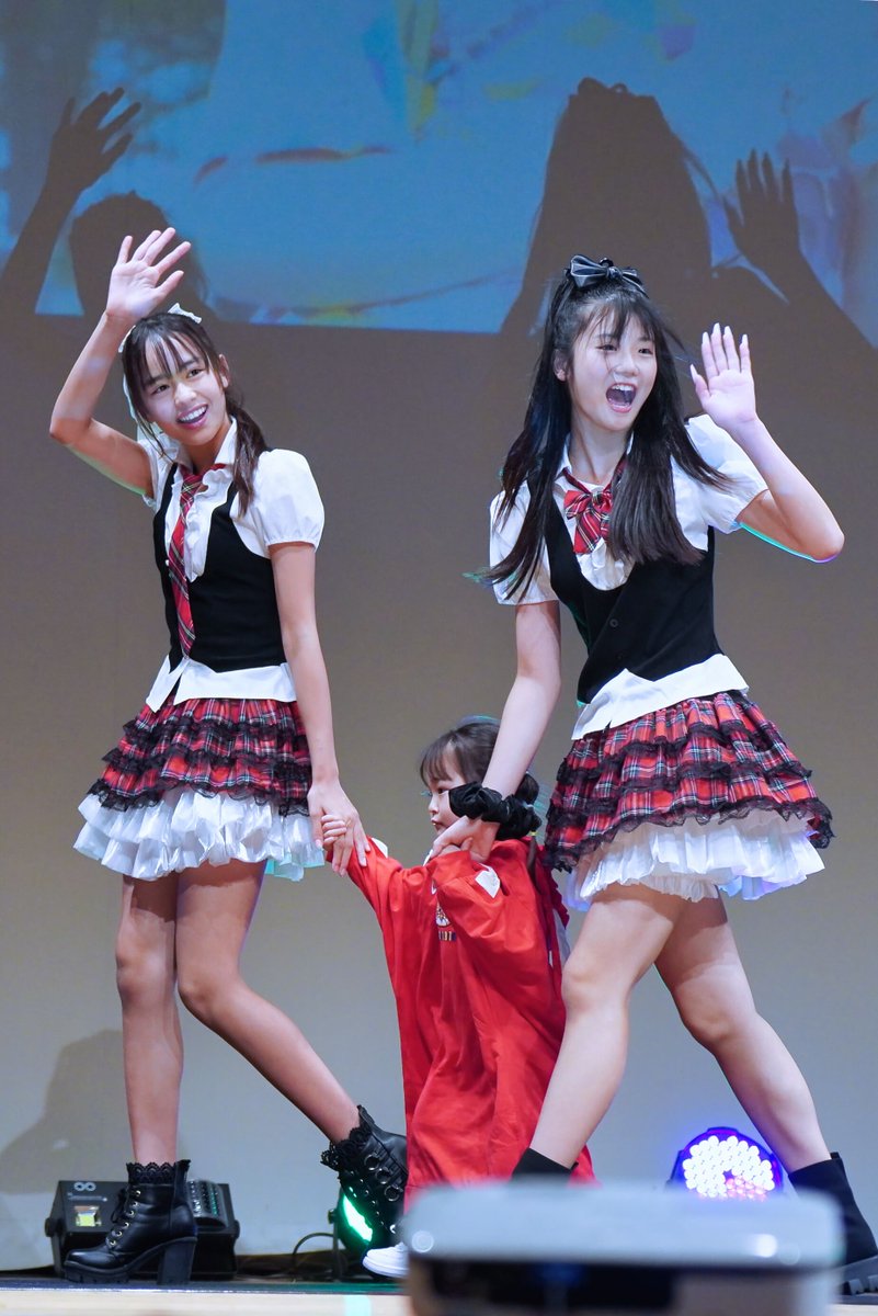 mats_mats_mats's tweet photo. 2026.8.16
ドーンセンター
第15回 #大阪キッズコレクション

MuumiiRitaステージ
左＝#あいぽん
右＝#しおりん https://t.co/q1W4cHw3TD