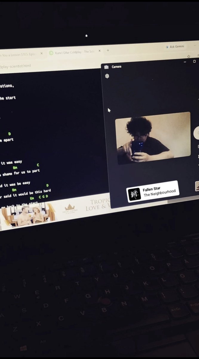 apenhidup's tweet photo. [QUEER FRIENDSHIP APPLICATION]
name: Apen
age: 22-1
occupation: mahadewa pengemis intern(guys info intern IT)
zodiac: libra
height: 163
hobby: beresin kamar
fun fact: baru potong rambut 2 minggu, udah ngerasa panjang lagi💜 https://t.co/wjUnYFy7KP