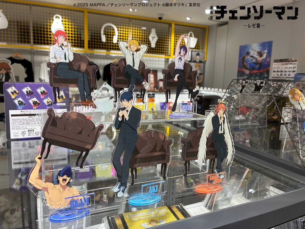 CHAINSAW_PLAZA's tweet photo. 【なんばロフト会場9/4～10/4】

CHAINSAWMANPLAZATheMovie:RezeArc
いよいよ明日より開催！

限定/新商品など約250種以上の商品をお取り扱い予定。

「-Abandoned:Chair- off shot」のスタンディパネルなど装飾も多数ご用意。
ご来店お待ちしております。

#劇場版チェンソーマン 
#chainsawman https://t.co/zHacyWiii5