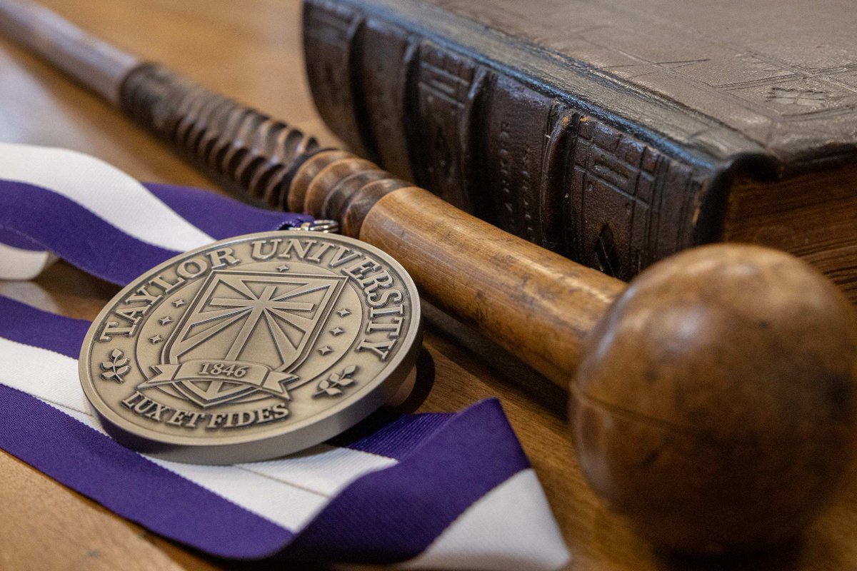 tayloru's tweet photo. Taylor takes great pride in conferring honorary doctorates upon outstanding servant-leaders who demonstrate faithful excellence in their respective fields and professions. This year, we are delighted to celebrate five such remarkable individuals: Ron Blue, Newt Crenshaw, Dee (Horne) Nesselroade, Tim Tebow, and Jen Wilkin.

These candidates embody what it looks like to pursue one's calling with both a heart for Christ and a commitment to vocational excellence.

Learn more about this year’s honorary doctorate recipients:
https://t.co/f7elFP2bx0

#tayloruniversity #tayloru #tulifetothefull