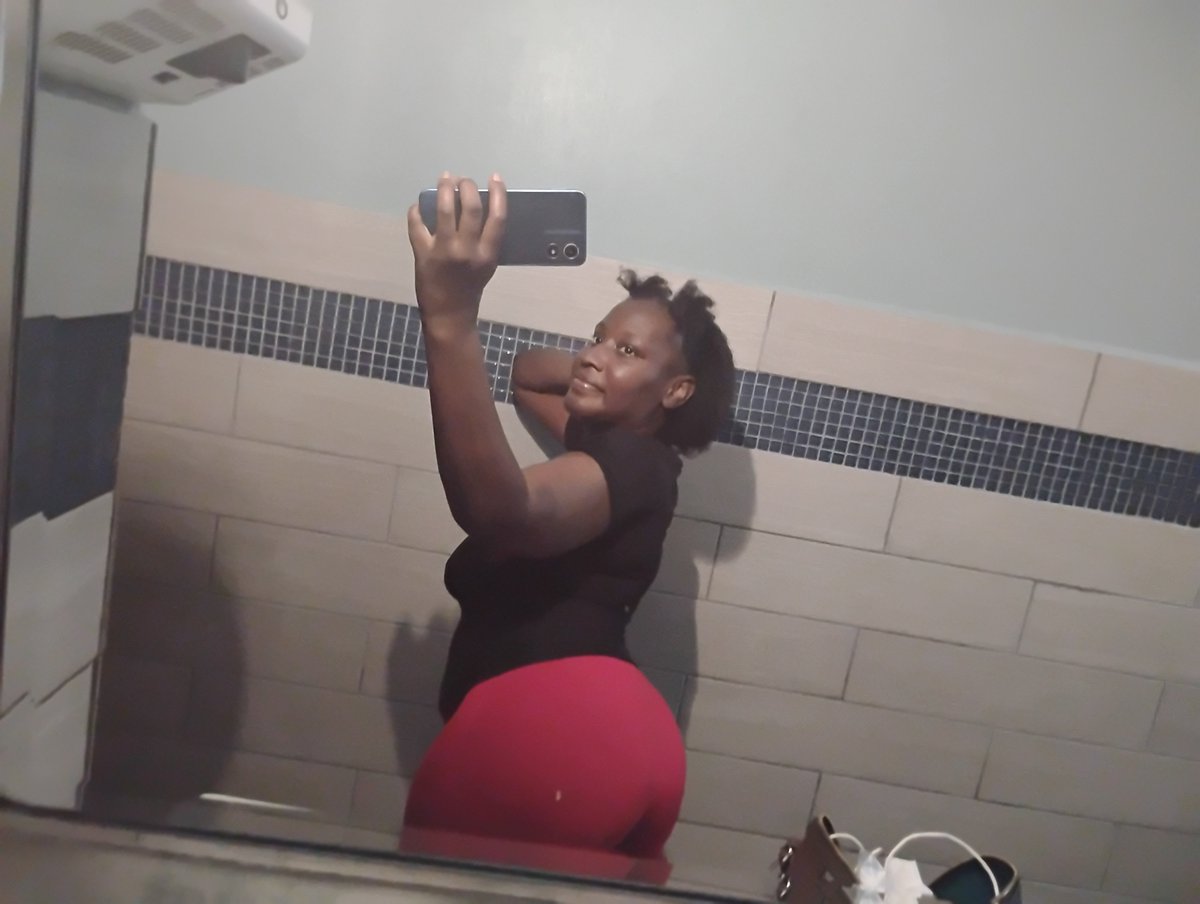 ShaDee_Jah's tweet photo. So fine😍😍😍ALL NATURAL https://t.co/MlPa7vwEi2