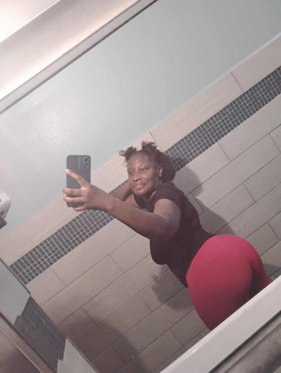 ShaDee_Jah's tweet photo. So fine😍😍😍ALL NATURAL https://t.co/MlPa7vwEi2