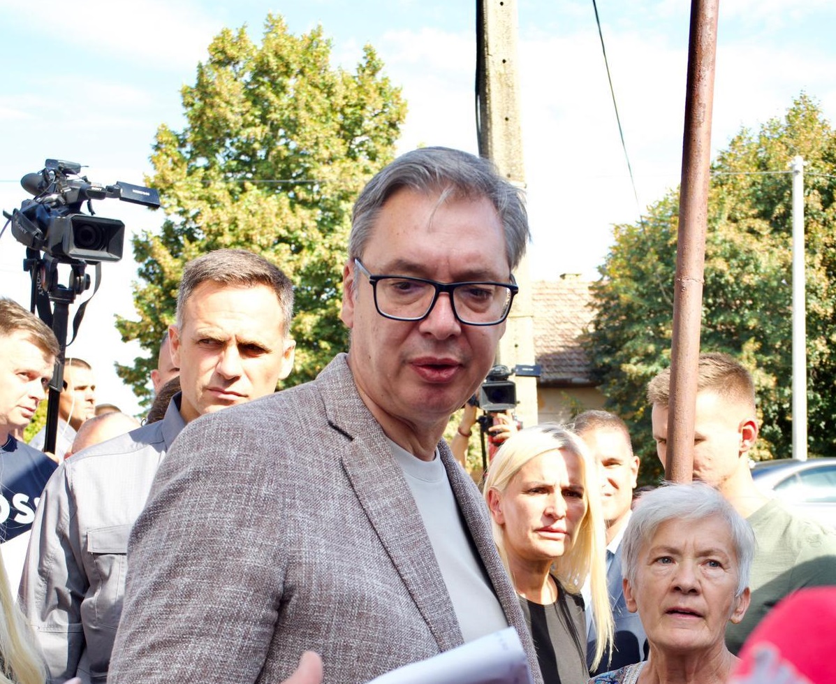 sns_srbija's tweet photo. Председник Републике Србије Александар Вучић @avucic најавио је да ће у Клиничком центру Србије (КЦС) бити отворен посебан центар за лечење мултипле склерозе.
https://t.co/075bNBMf2k https://t.co/hLpogtH99q