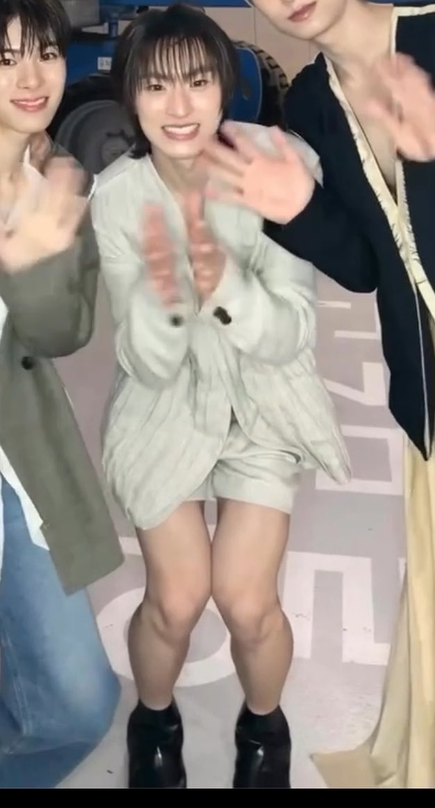 jjirotc's tweet photo. Korea unlocked his inner babygirl 😭

#kongjiro https://t.co/G7rUUscEr8