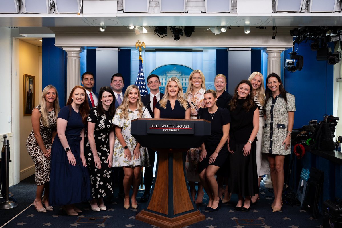 ellieacra's tweet photo. I just joined X so I’m late…

But it was an honor and privilege to work under the leadership of Karoline Leavitt this year. 

She embodied exactly what the White House Press Secretary should be— a spokesperson on behalf of the President and a servant of the American people— and did it all with grace, professionalism, and class. 

Thank you @karolineleavitt for the opportunity to be on your team, and to learn from the best of the best.🤍🇺🇸