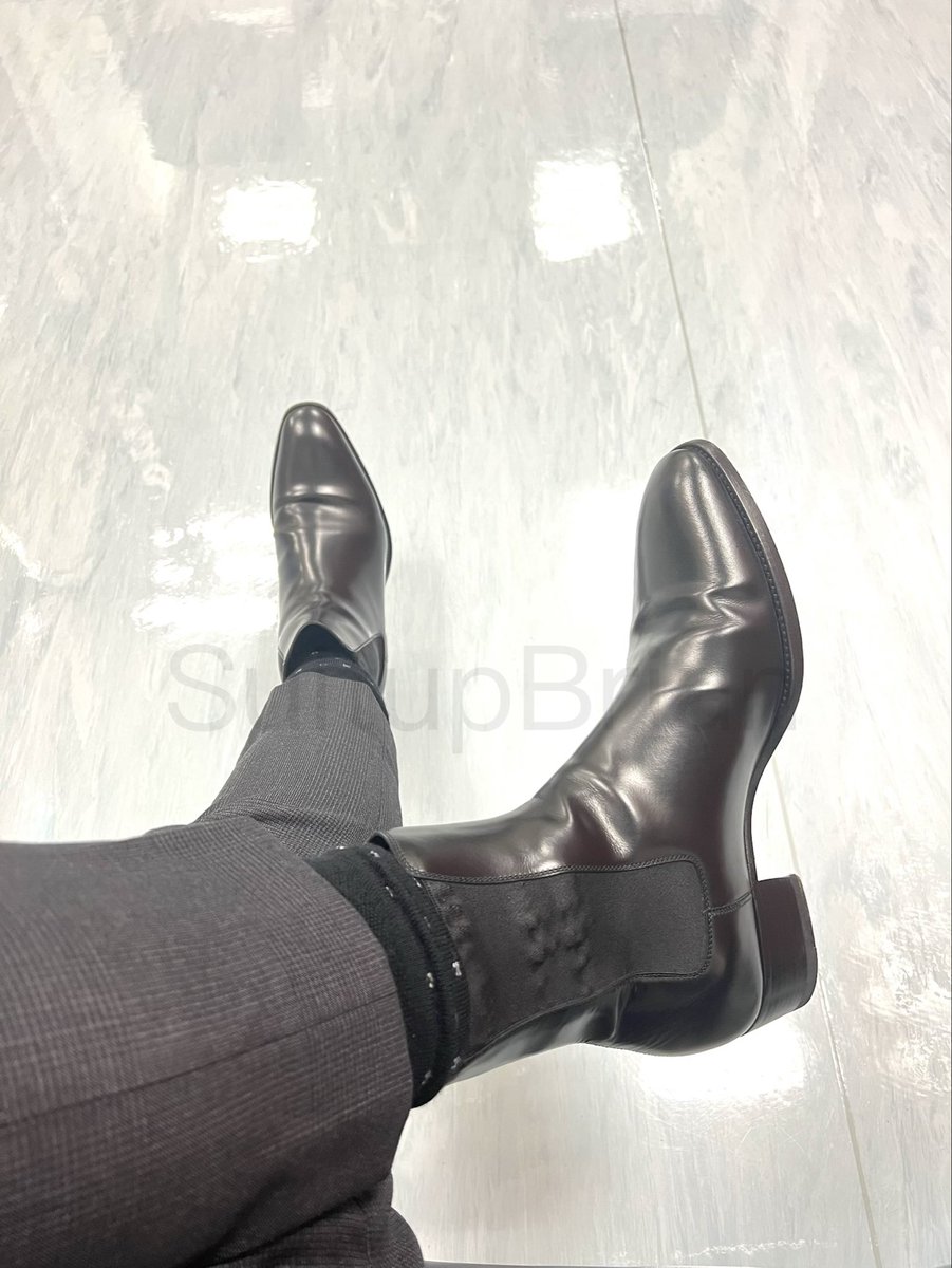 Briansuitman's tweet photo. 係公司Suitman群集嘅世界
從來只有弱肉強食

Chelsea boot 加黑色印花襪
The best horny scene ever
抽插���被抽插都用力d💦🍆 https://t.co/pWoPxElnWC