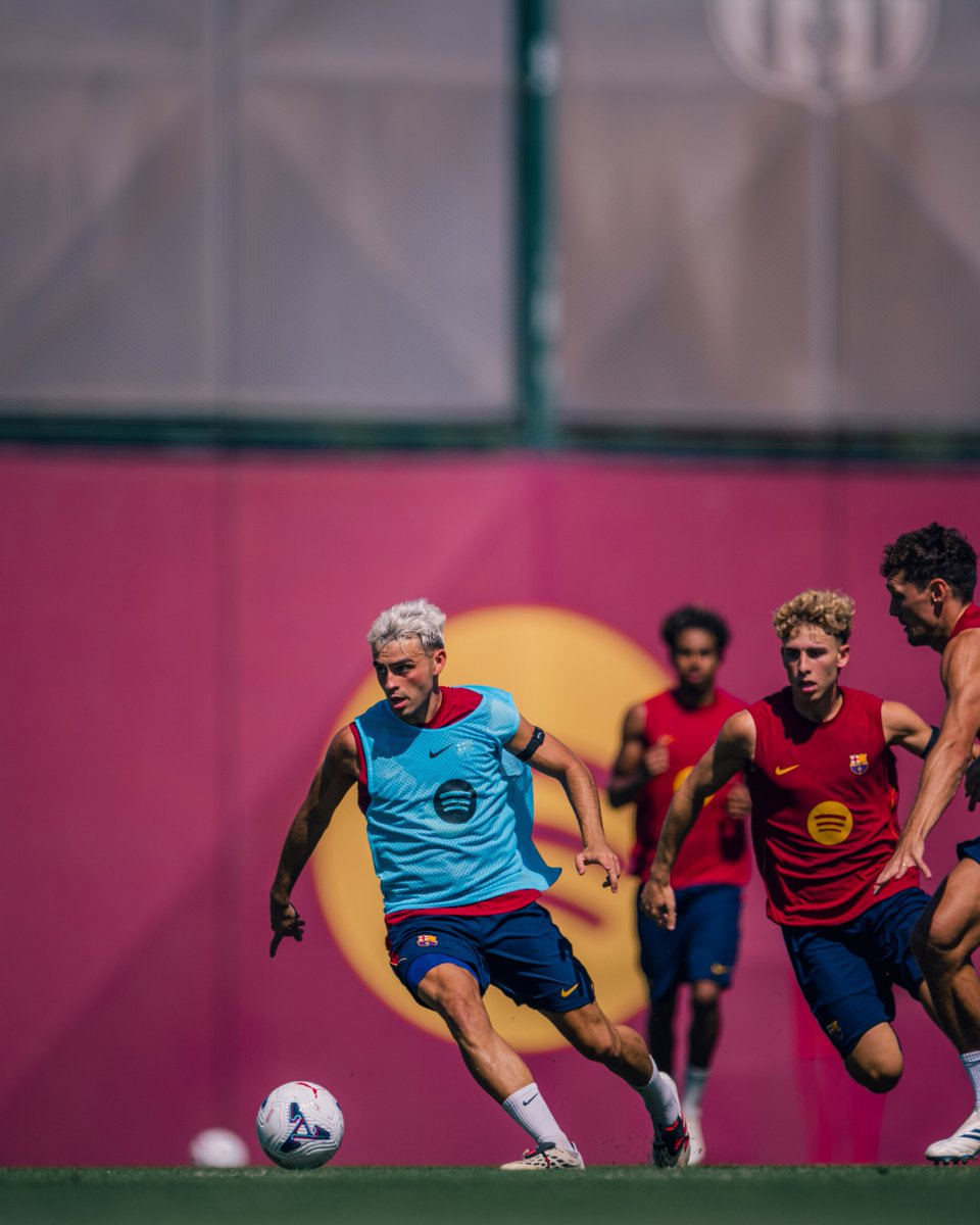 FCBarcelona's tweet photo. You won’t get the ball off him. https://t.co/sOHti5iU7Y