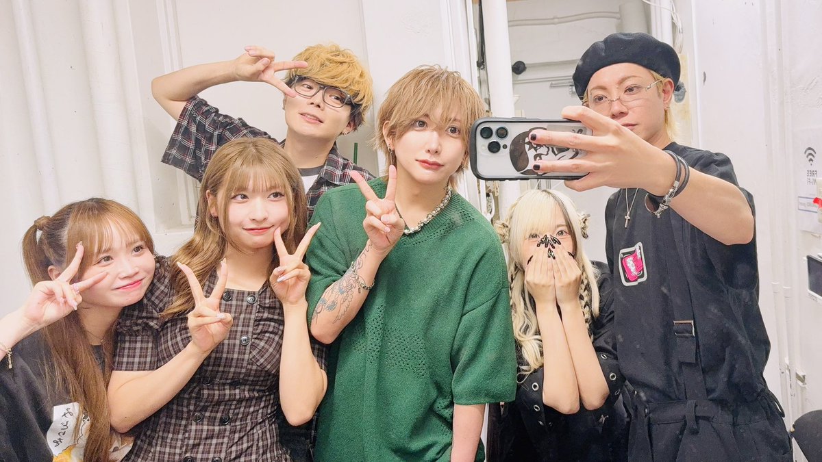 SLH_shirahan's tweet photo. いりぽん沼おわり！
いりぽんについて色々喋れておもろかった！！でもまだまだ全然喋れますもっと喋りたいです🙆‍♂️
来てくれたみんなありがと🙏 https://t.co/ziZoQrdQXm